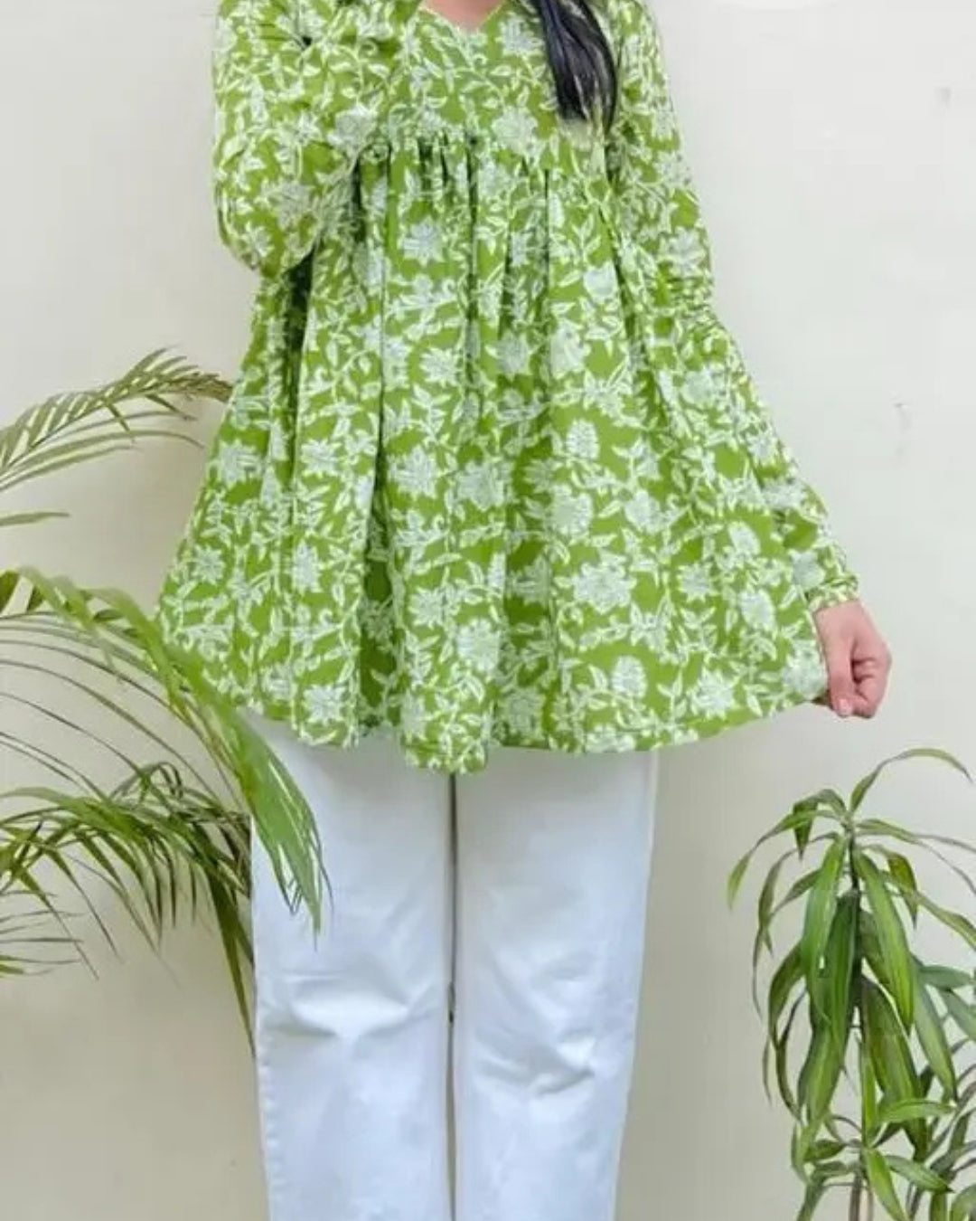 Beautiful Trendy V NECK Green Top