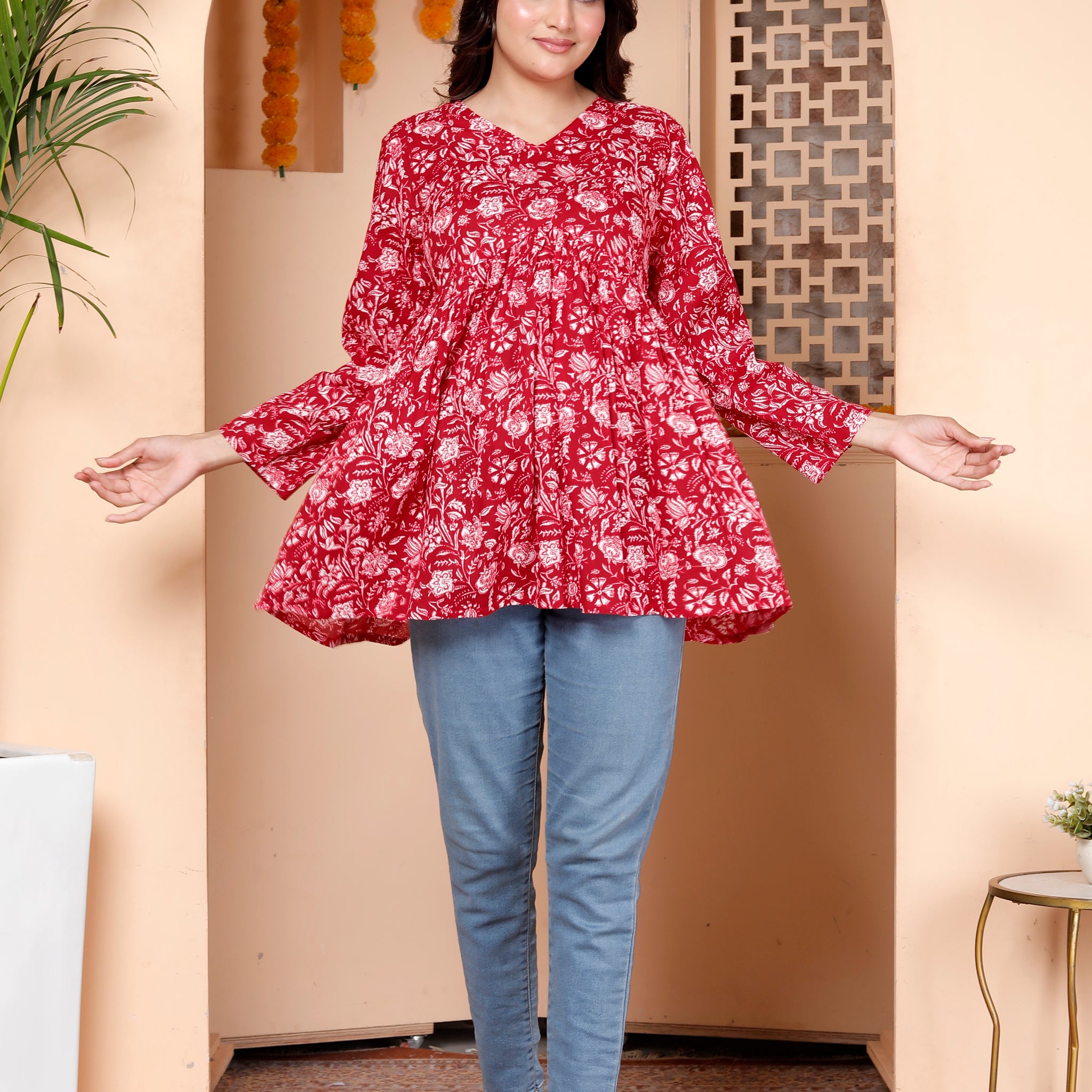 GL-New Stylish Red V-Neck Top