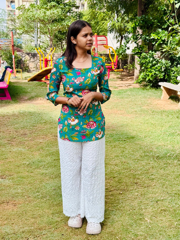 Bibhatsu Women's Green Floral Printed Casual  Cotton Kurti Top
