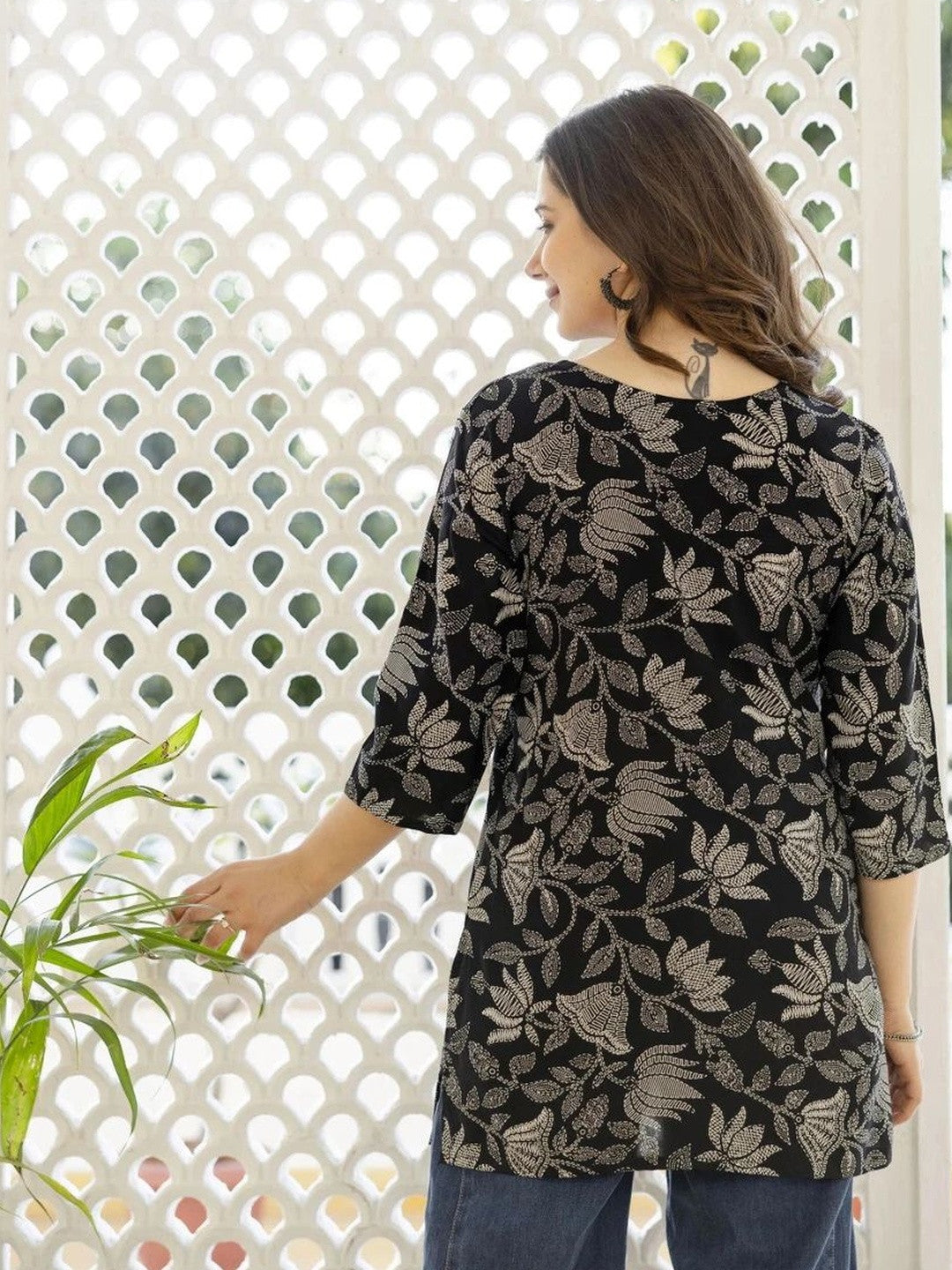 Bibhatsu Apparels Women’s Black Floral Printed Kurti Top | Stylish Casual & Office Wear | Cotton kurti